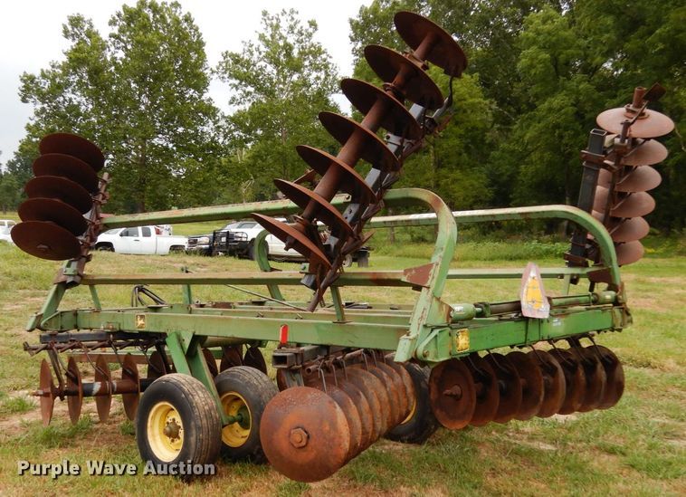 image for item KI9628 John Deere T0230  double off-set disk