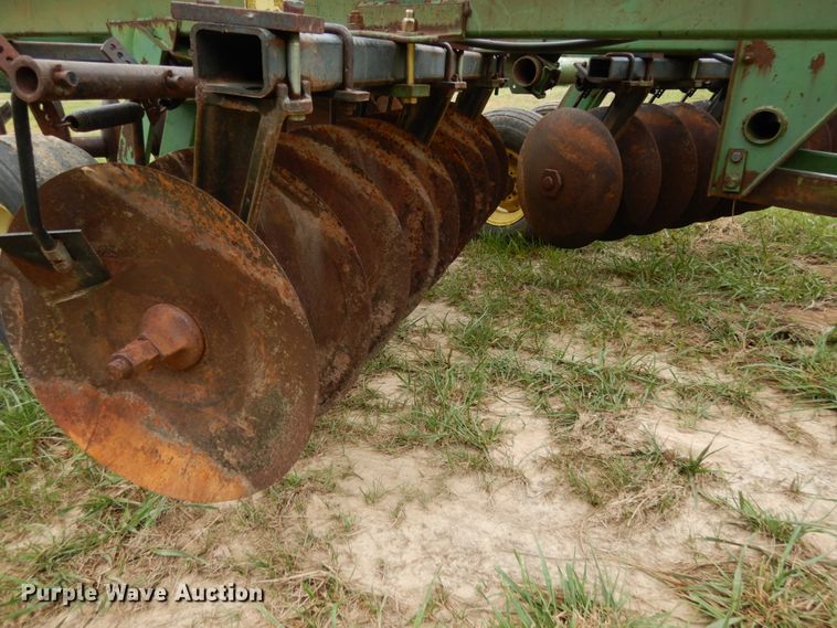 image for item KI9628 John Deere T0230  double off-set disk