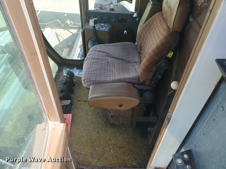 image for item KK9188 1983 Gleaner L3  combine