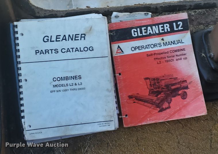 image for item KK9188 1983 Gleaner L3  combine