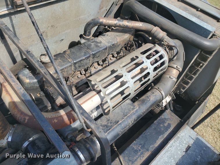 image for item KK9188 1983 Gleaner L3  combine