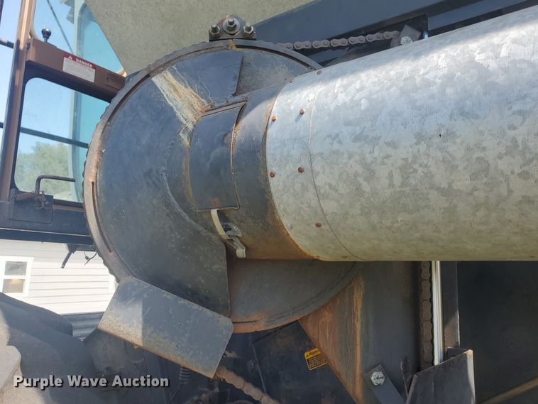 image for item KK9188 1983 Gleaner L3  combine