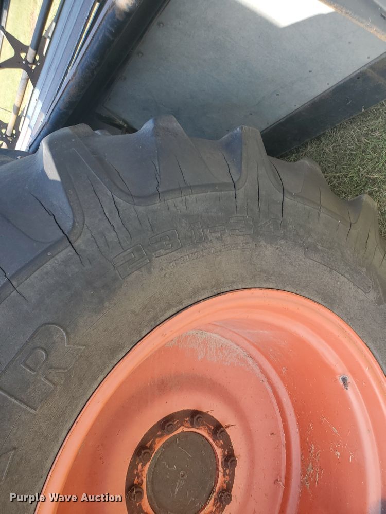 image for item KK9188 1983 Gleaner L3  combine