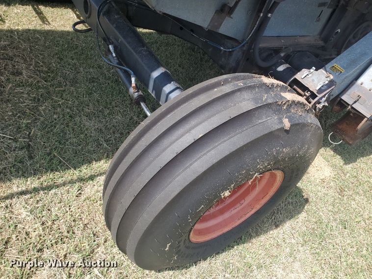 image for item KK9188 1983 Gleaner L3  combine