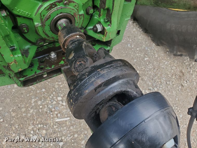 image for item KK9197 2001 John Deere 567  round baler