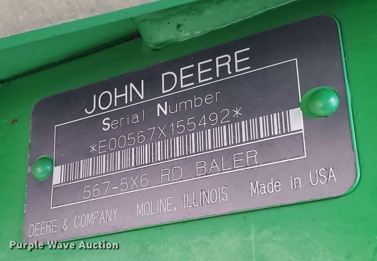 image for item KK9197 2001 John Deere 567  round baler