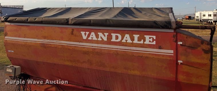 image for item KK9202 Van Dale feed mixer box