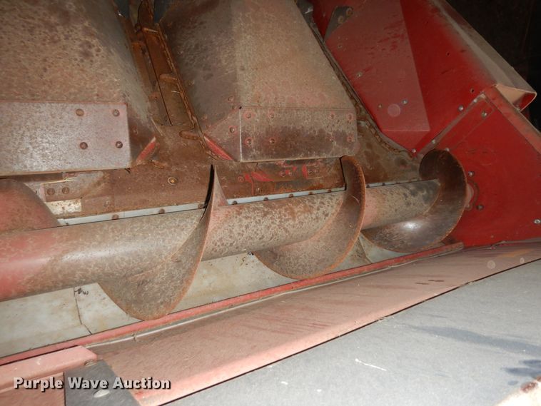 image for item KU9163 Case IH 1063  corn head