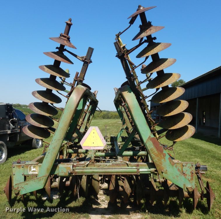 image for item KU9166 John Deere 230  double off-set disk