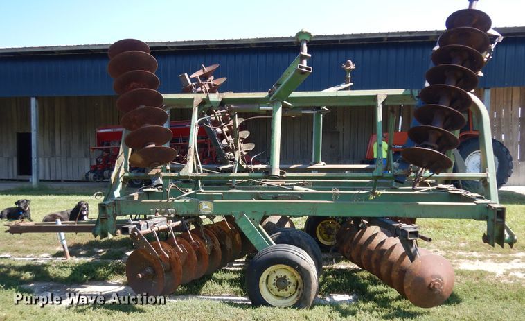 image for item KU9166 John Deere 230  double off-set disk