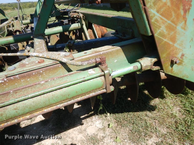 image for item KU9166 John Deere 230  double off-set disk