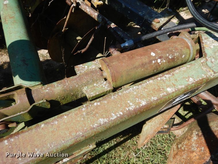 image for item KU9166 John Deere 230  double off-set disk