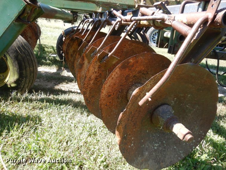 image for item KU9166 John Deere 230  double off-set disk