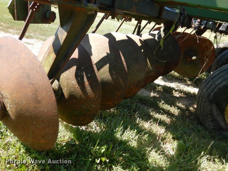 image for item KU9166 John Deere 230  double off-set disk