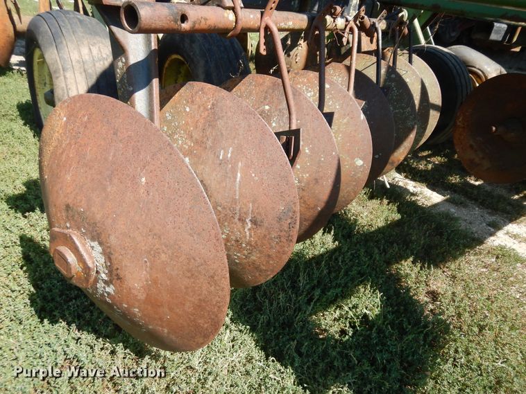 image for item KU9166 John Deere 230  double off-set disk