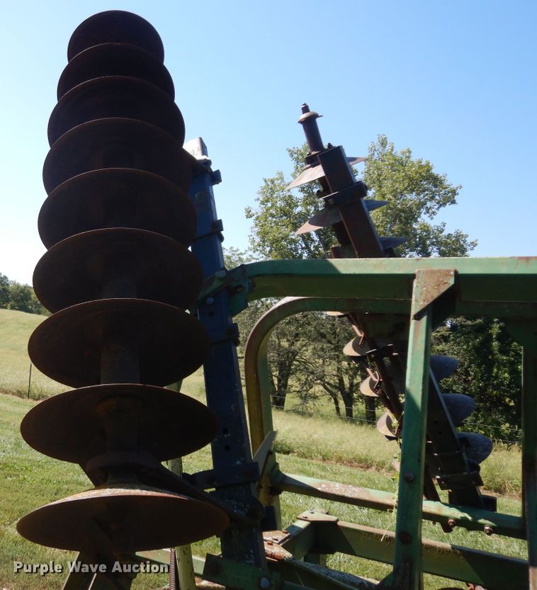 image for item KU9166 John Deere 230  double off-set disk