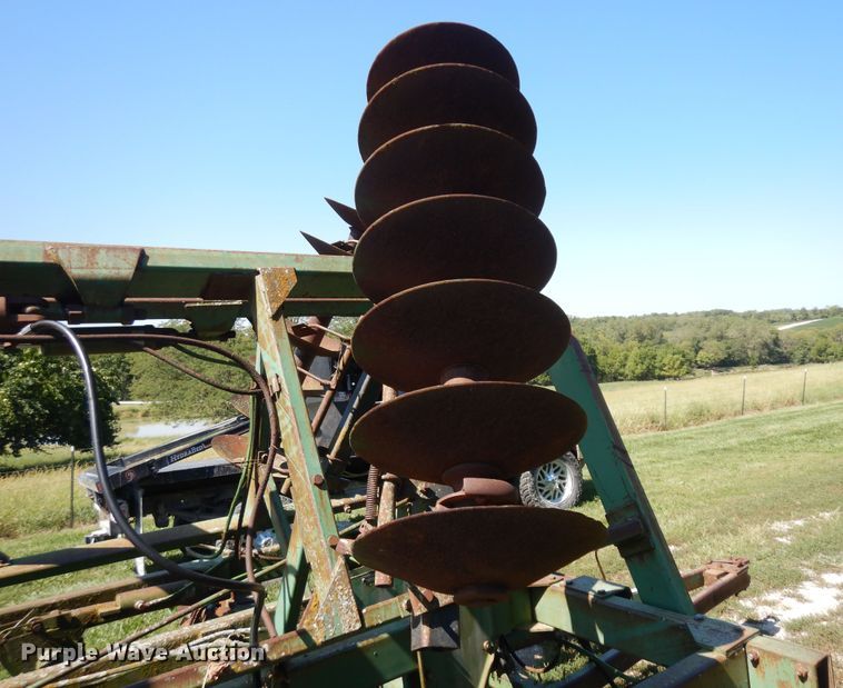 image for item KU9166 John Deere 230  double off-set disk