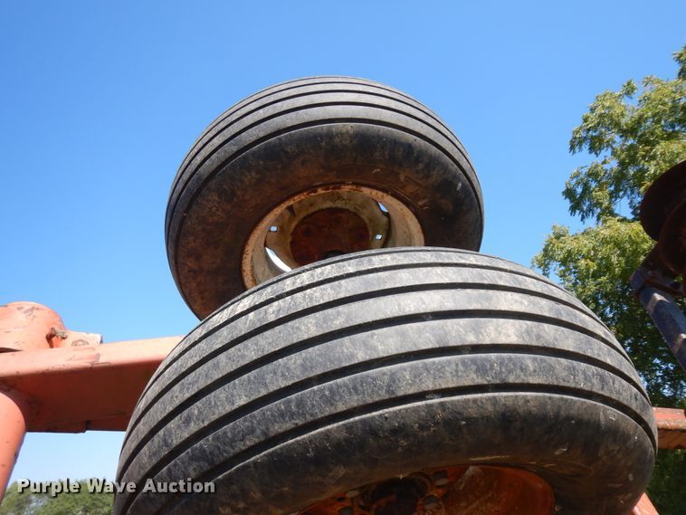 image for item KU9168 Allis Chalmers 2500  off-set disk