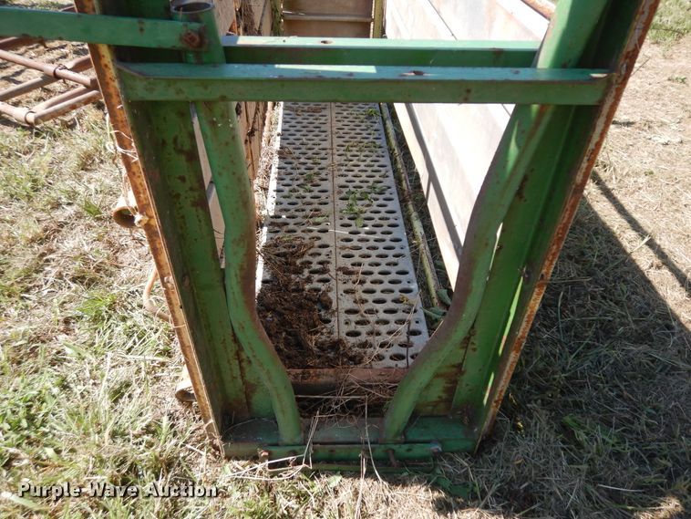 image for item KU9169 Livestock equipment