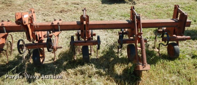 image for item KU9170 BMB RC-4-40  row crop cultivator