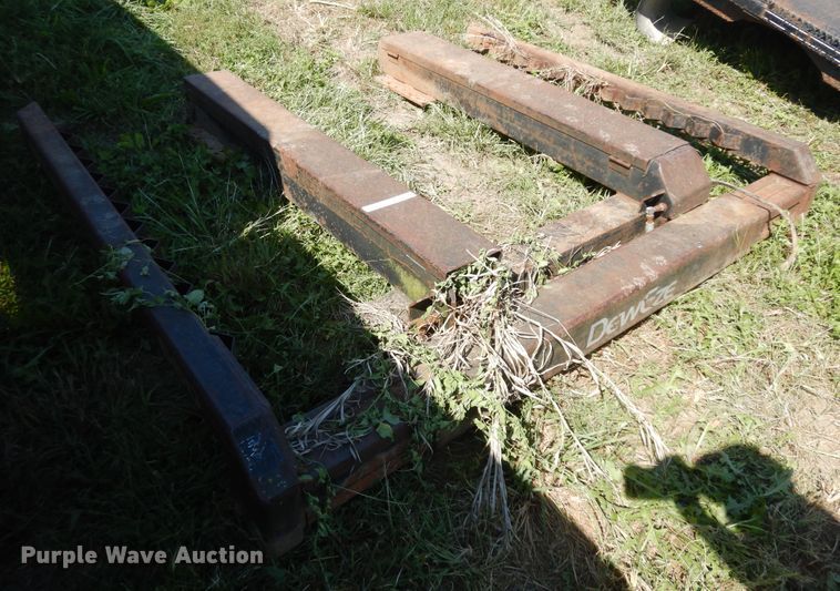 image for item KU9177 DewEze 660  bale hoist