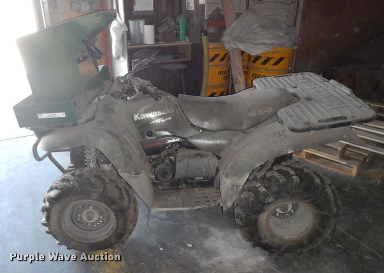 image for item KU9199 Kawasaki Prairie 300  ATV