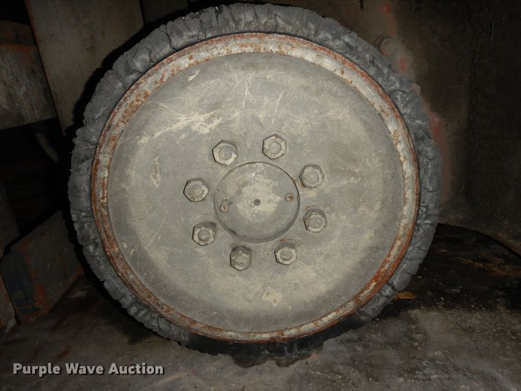 image for item KU9200 Nissan 50  forklift