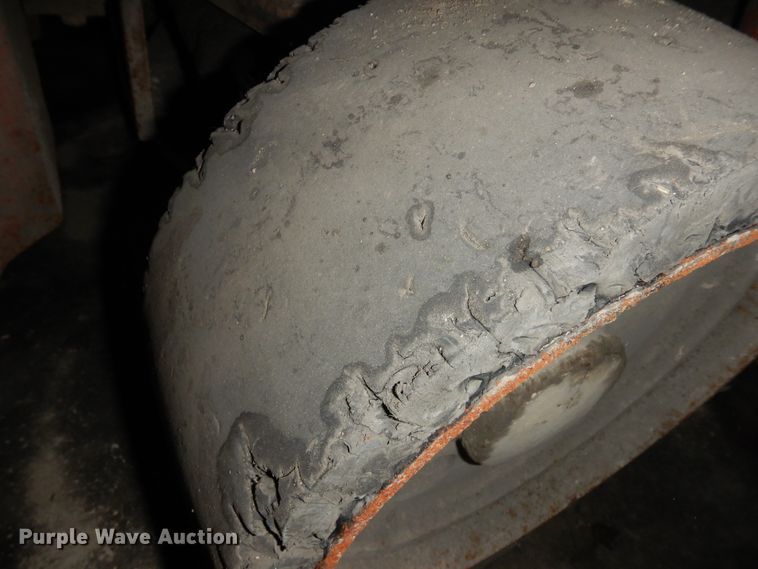 image for item KU9200 Nissan 50  forklift