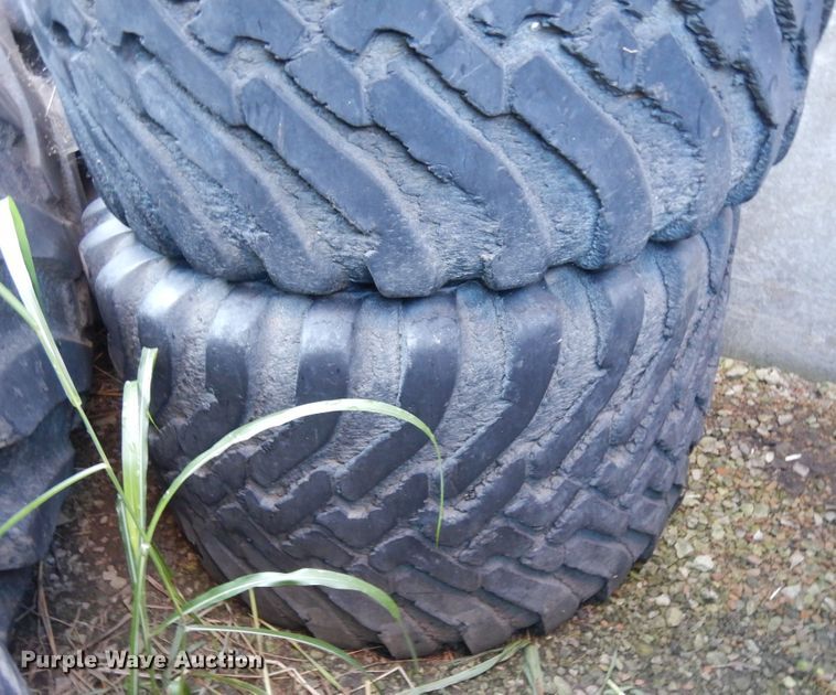 image for item KU9204 (13) tires