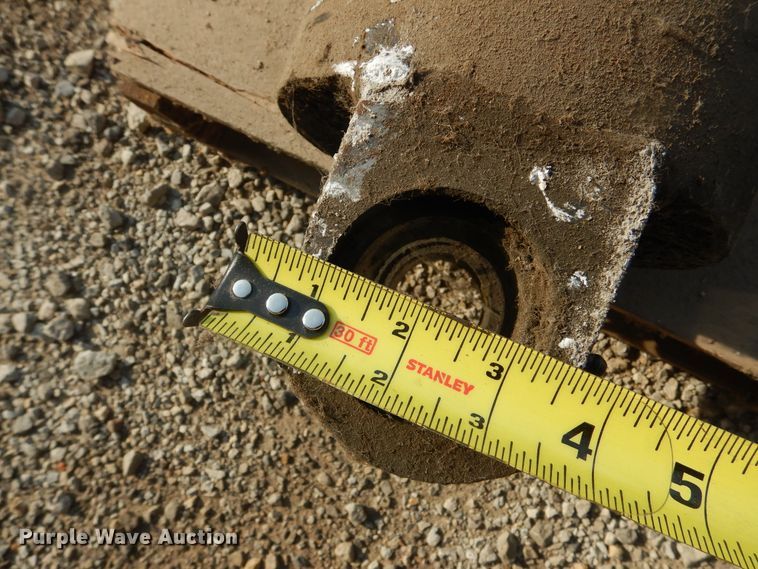 image for item KV9082 (2) dump truck hoist cylinders