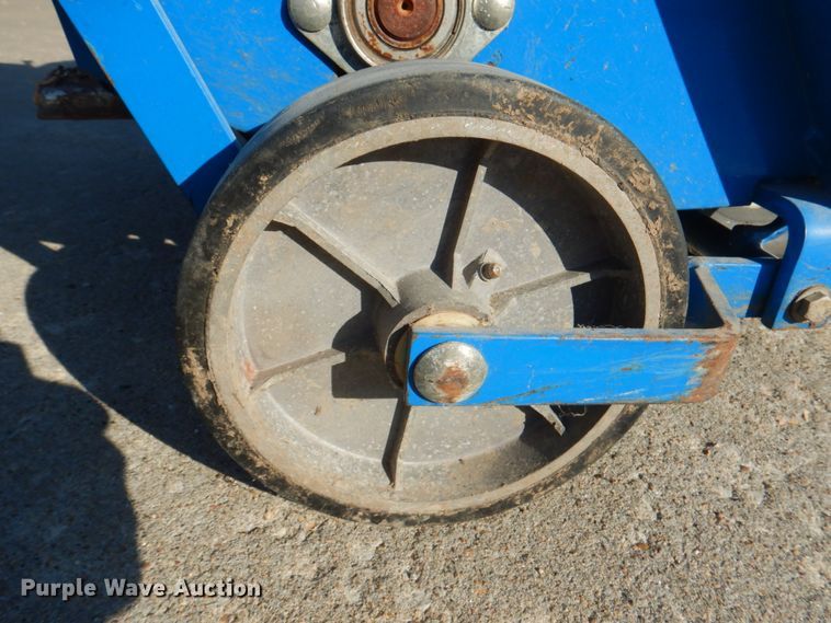 image for item KX9376 Blue Bird 530A  aerator