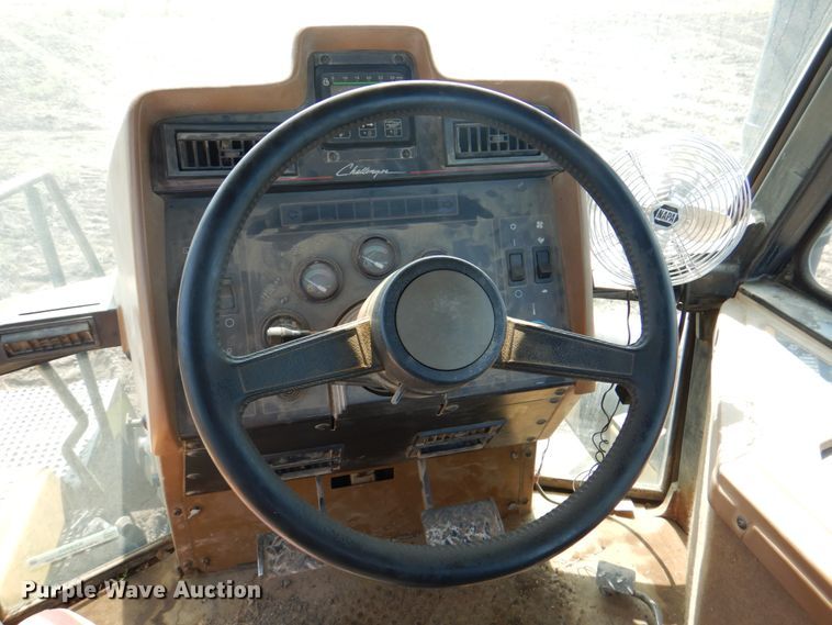 image for item KX9405 1993 Caterpillar Challenger 75C  tractor