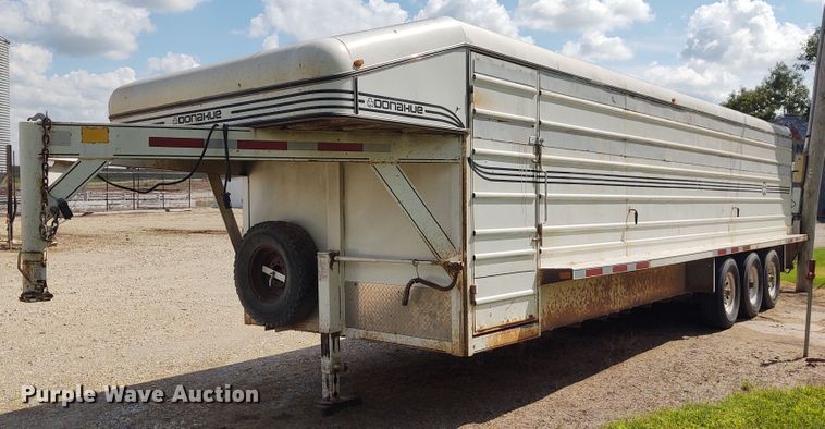 image for item DG3516 2006 Donahue  livestock trailer