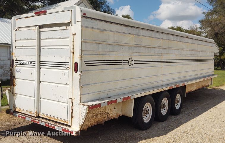 image for item DG3516 2006 Donahue  livestock trailer