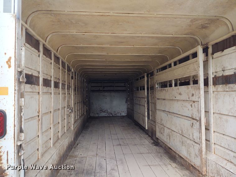 image for item DG3516 2006 Donahue  livestock trailer