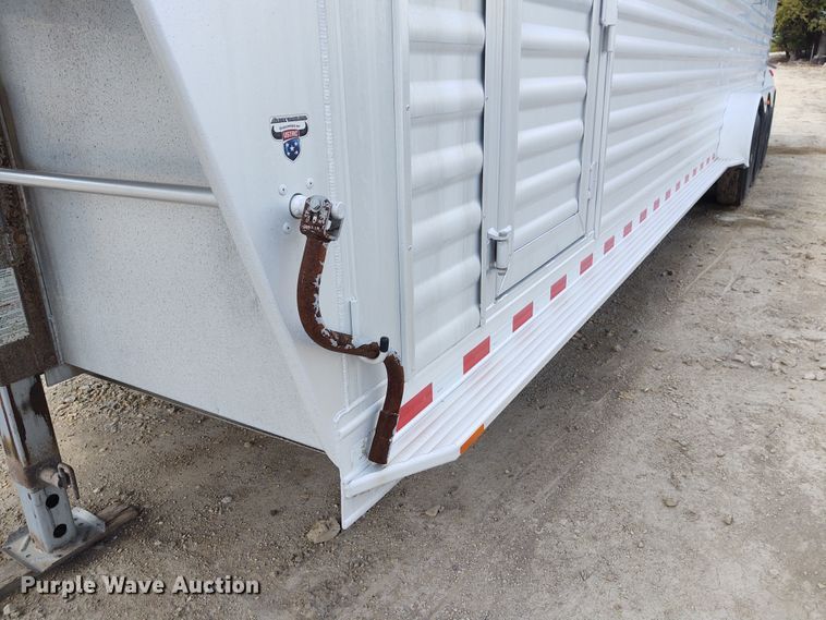 image for item DG3517 2015 Elite  livestock trailer