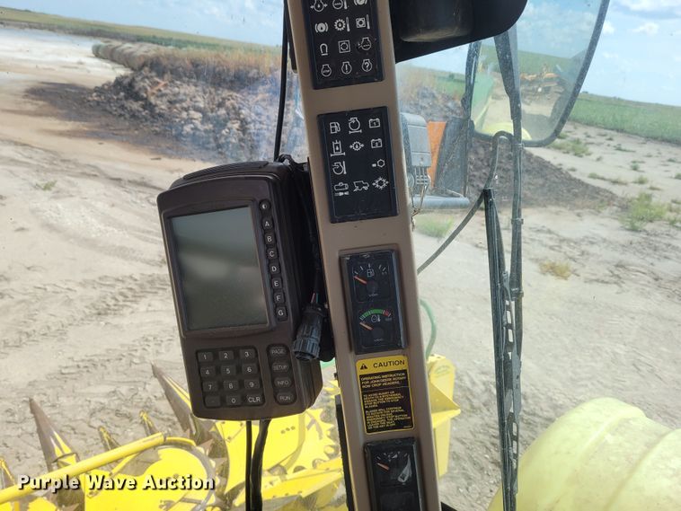 image for item DG3518 1998 John Deere 6950  forage harvester