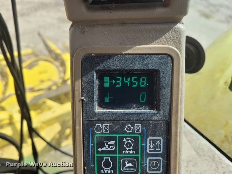 image for item DG3518 1998 John Deere 6950  forage harvester