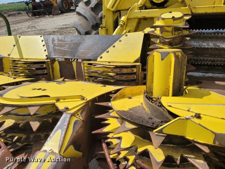 image for item DG3518 1998 John Deere 6950  forage harvester