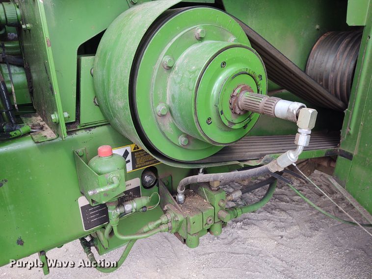 image for item DG3518 1998 John Deere 6950  forage harvester