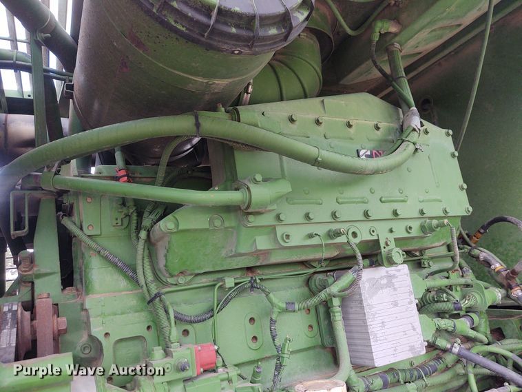 image for item DG3518 1998 John Deere 6950  forage harvester