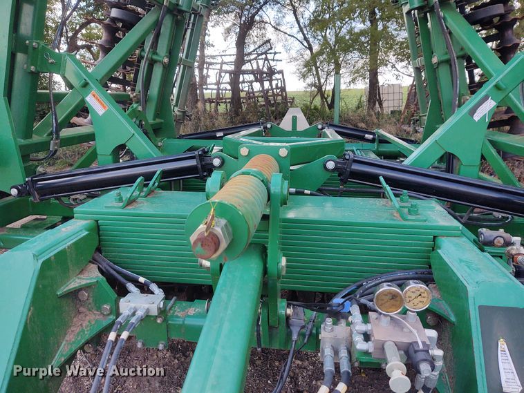 image for item DG3522 2015 Great Plains 3000 Turbo Max  vertical tillage