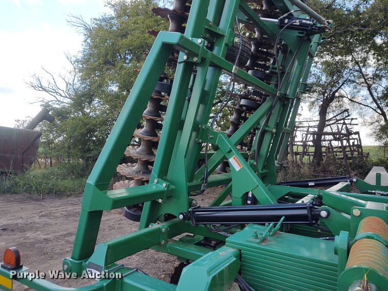 image for item DG3522 2015 Great Plains 3000 Turbo Max  vertical tillage
