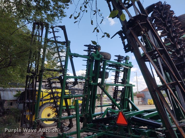 image for item DG3522 2015 Great Plains 3000 Turbo Max  vertical tillage