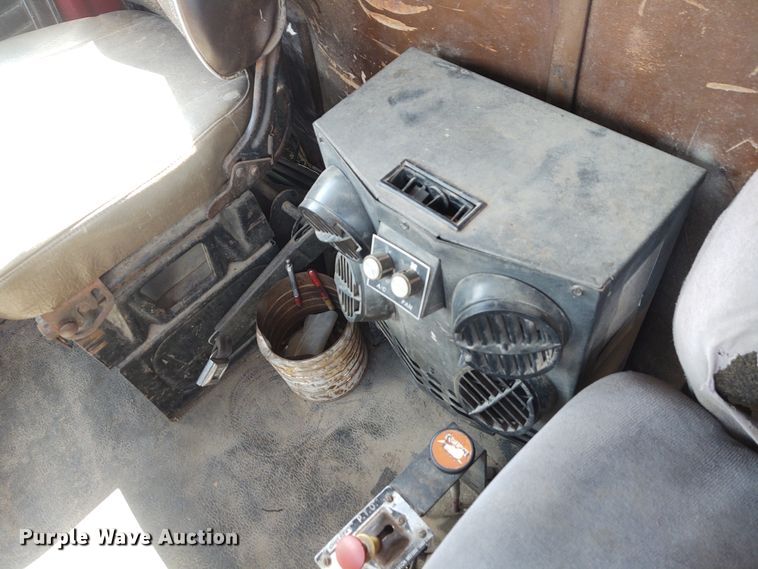 image for item DG3524 1981 Ford 8000  silage truck