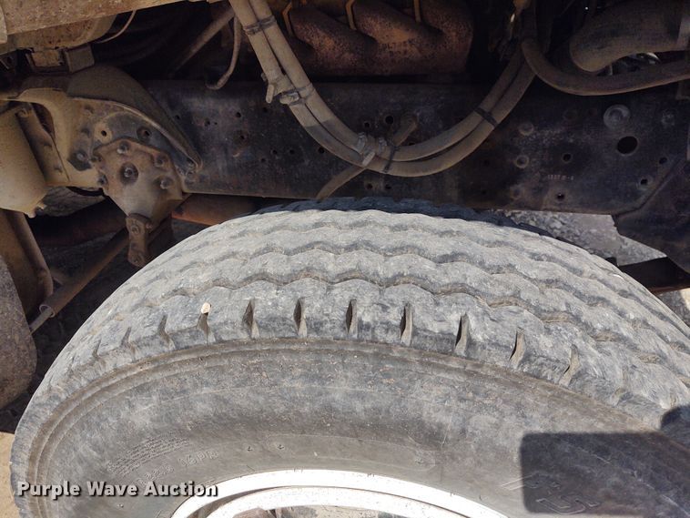 image for item DG3524 1981 Ford 8000  silage truck