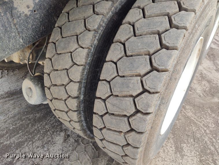 image for item DG3524 1981 Ford 8000  silage truck