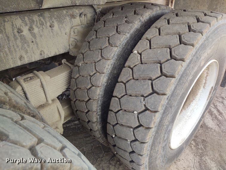 image for item DG3524 1981 Ford 8000  silage truck