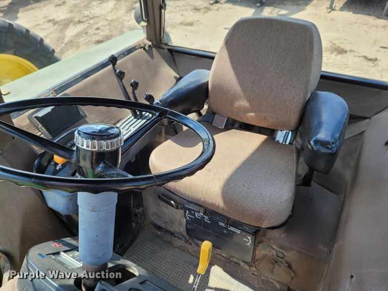 image for item DG3525 1984 John Deere 4650  MFWD tractor