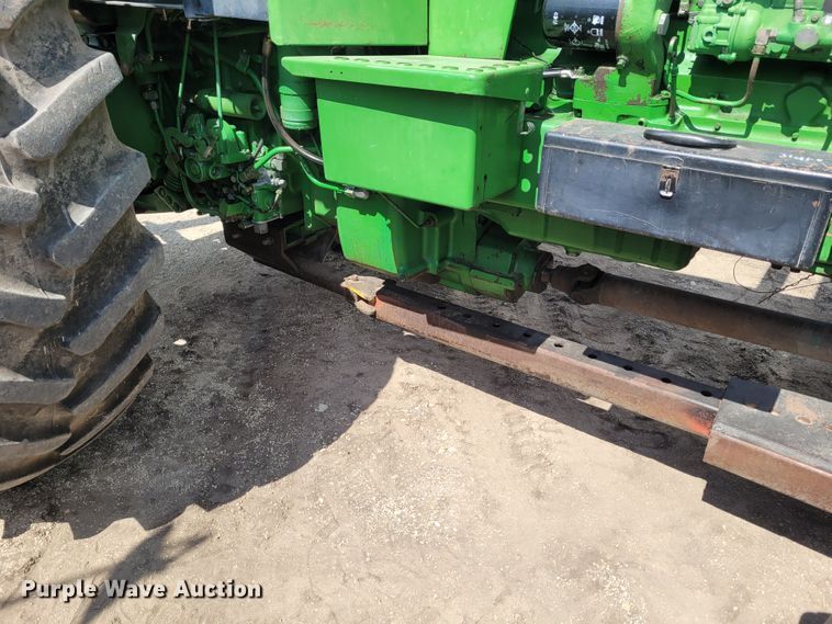 image for item DG3525 1984 John Deere 4650  MFWD tractor